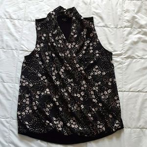 Loft Outlet womens floral blouse Medium